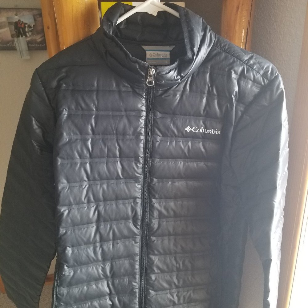 Columbia Down Jacket - L